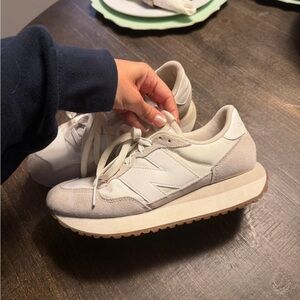 New Balance 237 Sneaker